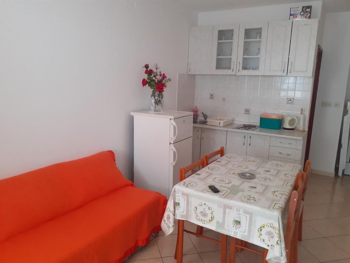 Apartments Slavica โบล ภายนอก รูปภาพ