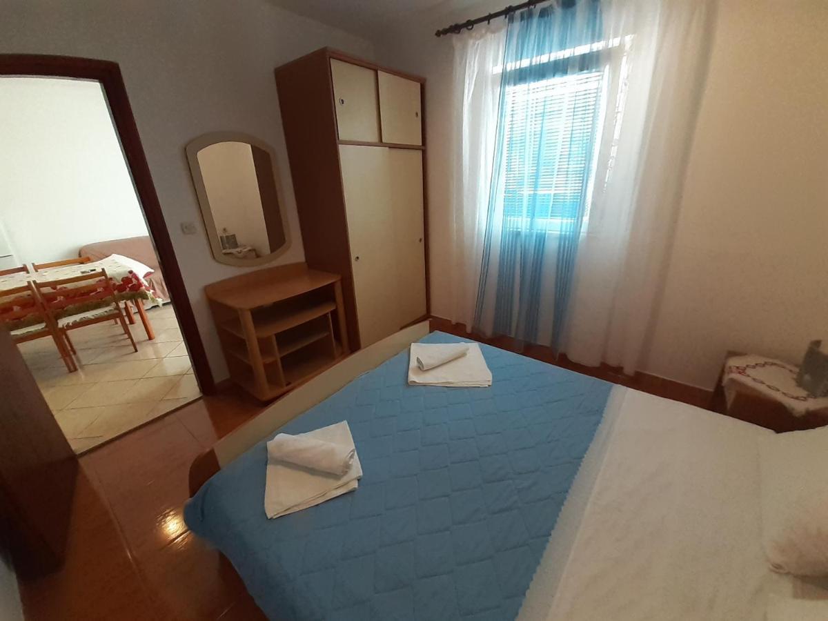 Apartments Slavica โบล ภายนอก รูปภาพ