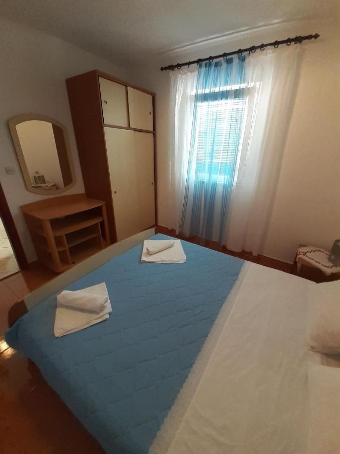 Apartments Slavica โบล ภายนอก รูปภาพ