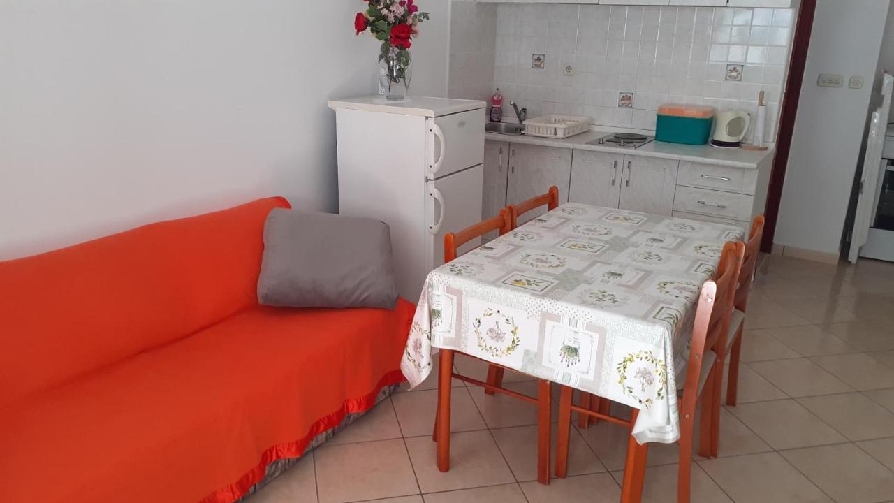 Apartments Slavica โบล ภายนอก รูปภาพ