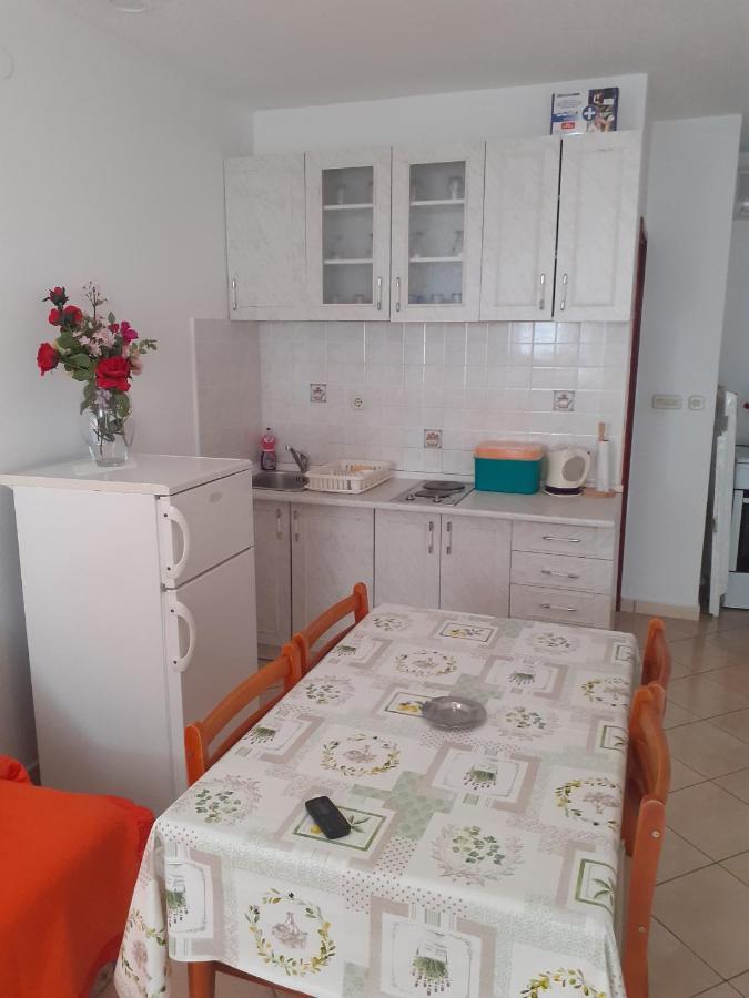 Apartments Slavica โบล ภายนอก รูปภาพ