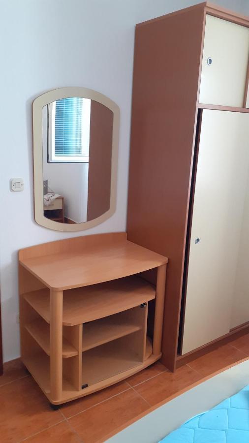 Apartments Slavica โบล ภายนอก รูปภาพ