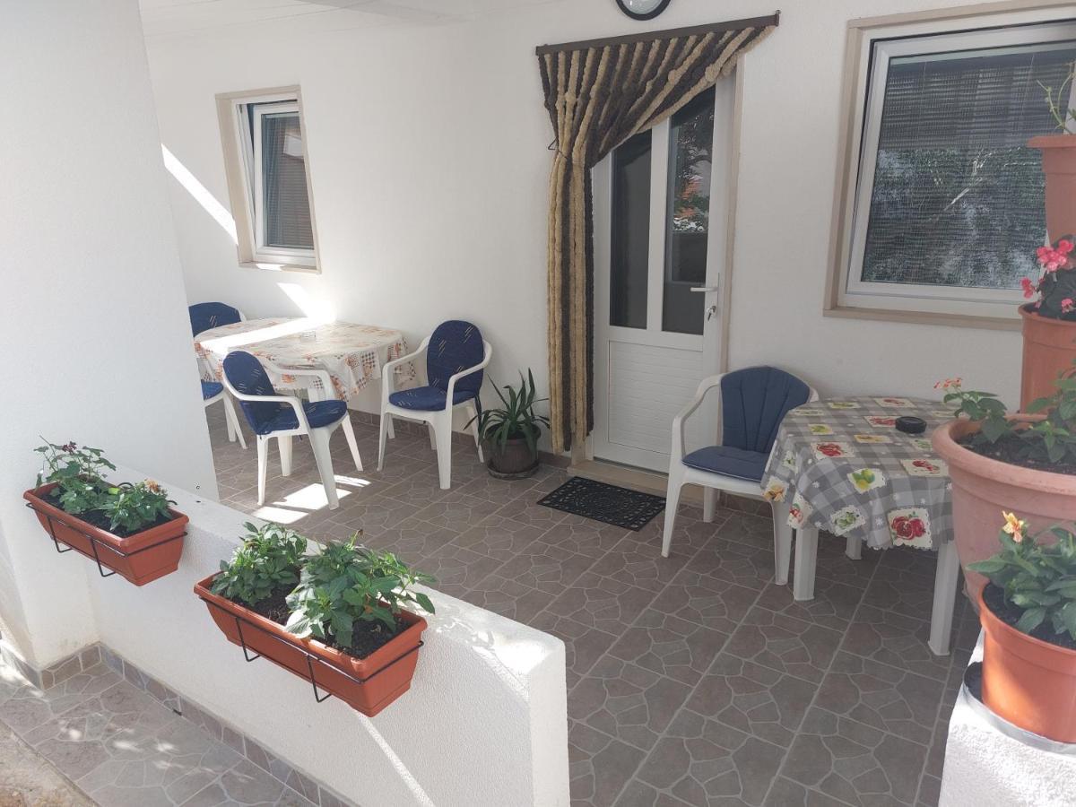 Apartments Slavica โบล ภายนอก รูปภาพ